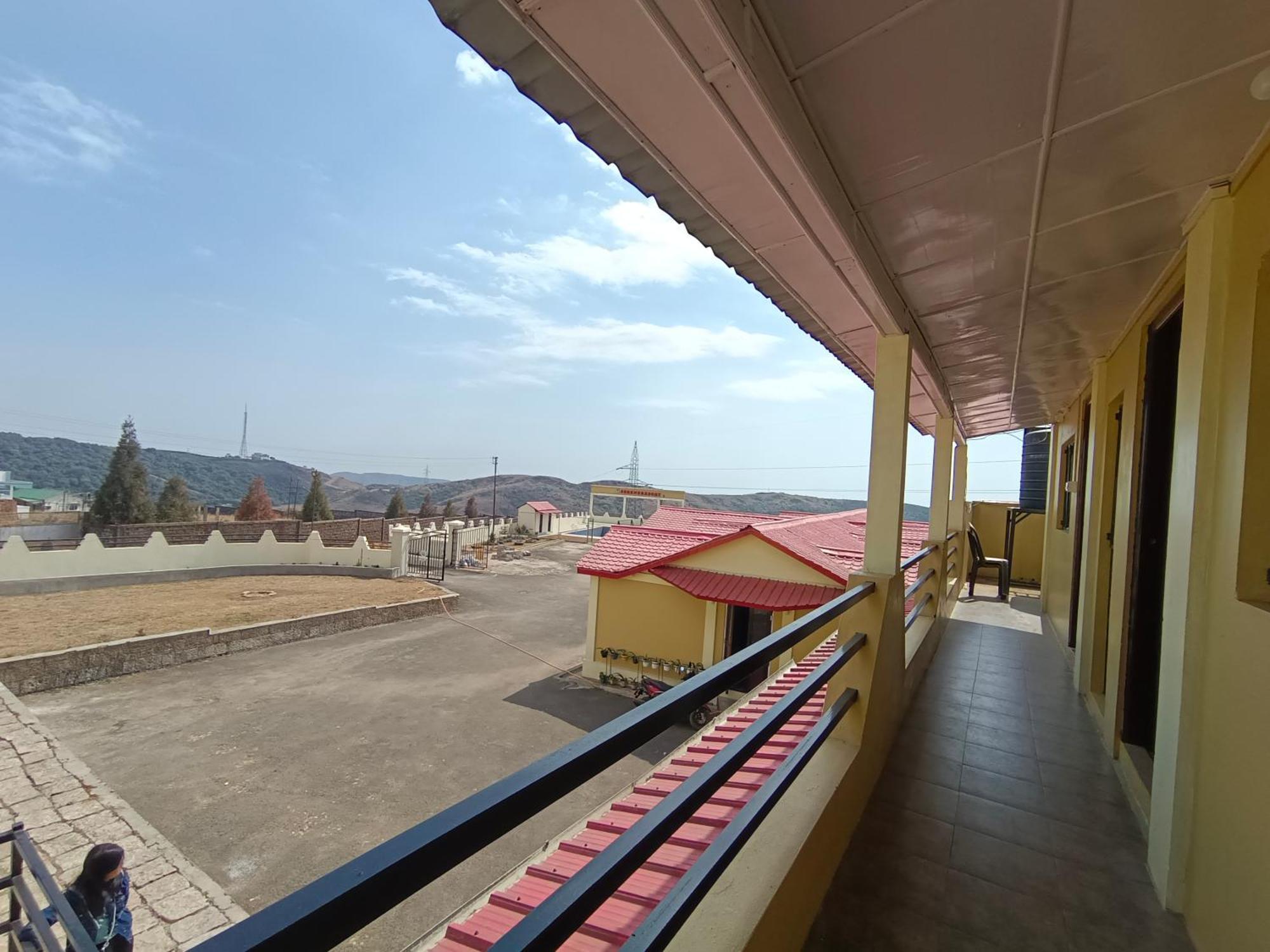 Serene Resort Cherrapunji Exterior foto